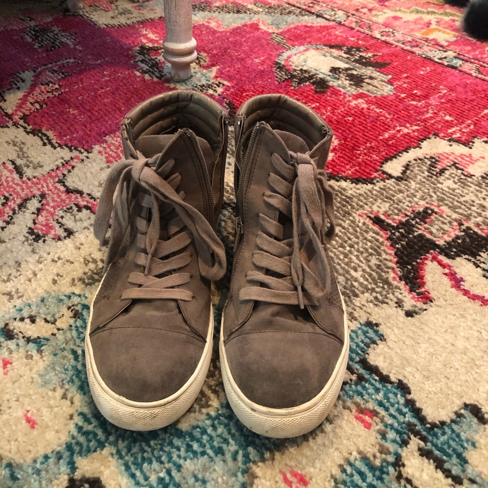Steve Madden hightop sneakers